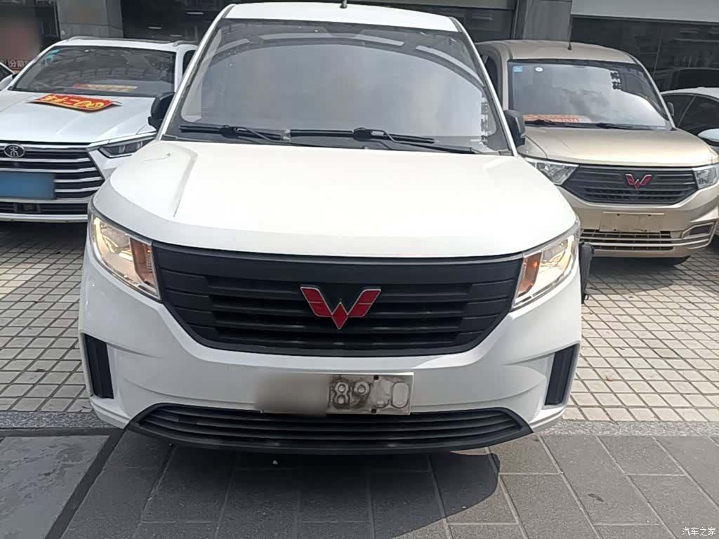 Wuling Hongguang, 2023 3