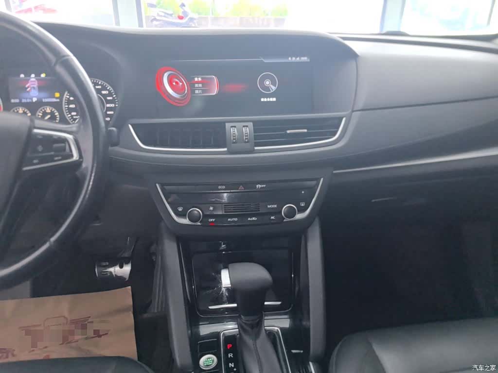 Borgward BX7, 2017 9