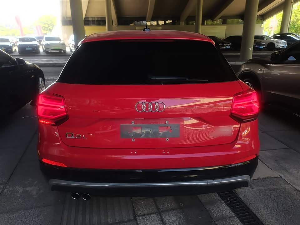 Audi Q2L