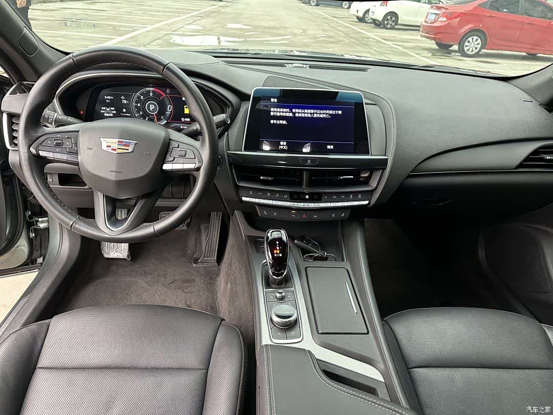 Cadillac CT5, 2024 все фото