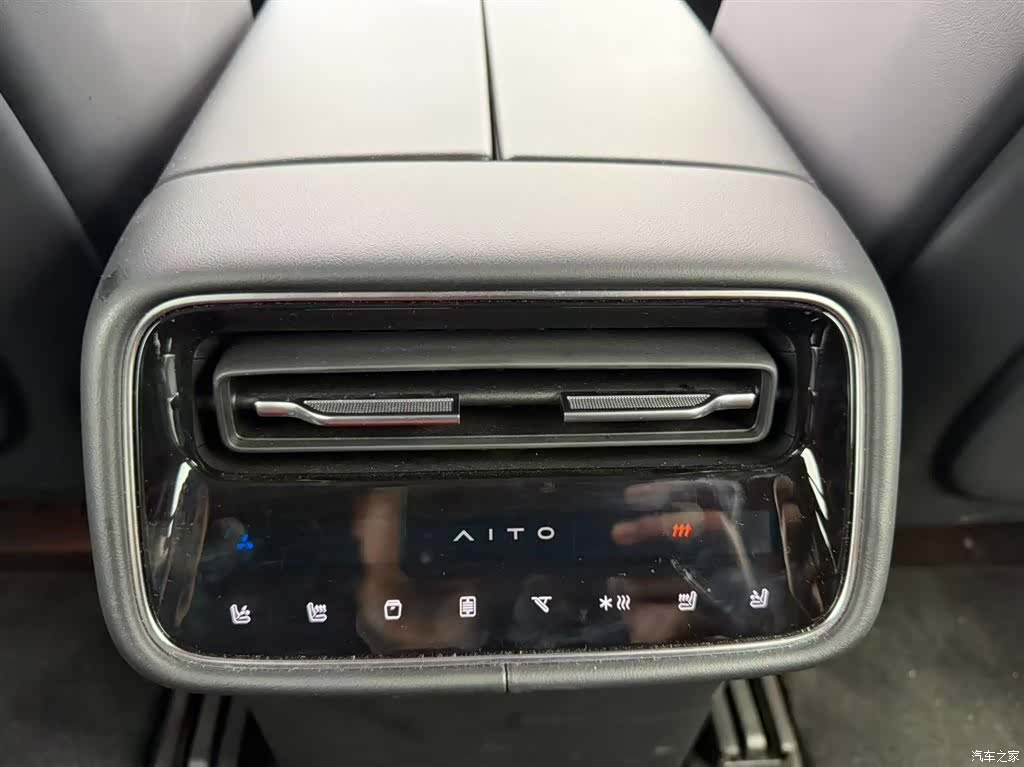 AITO M6, 2026 16