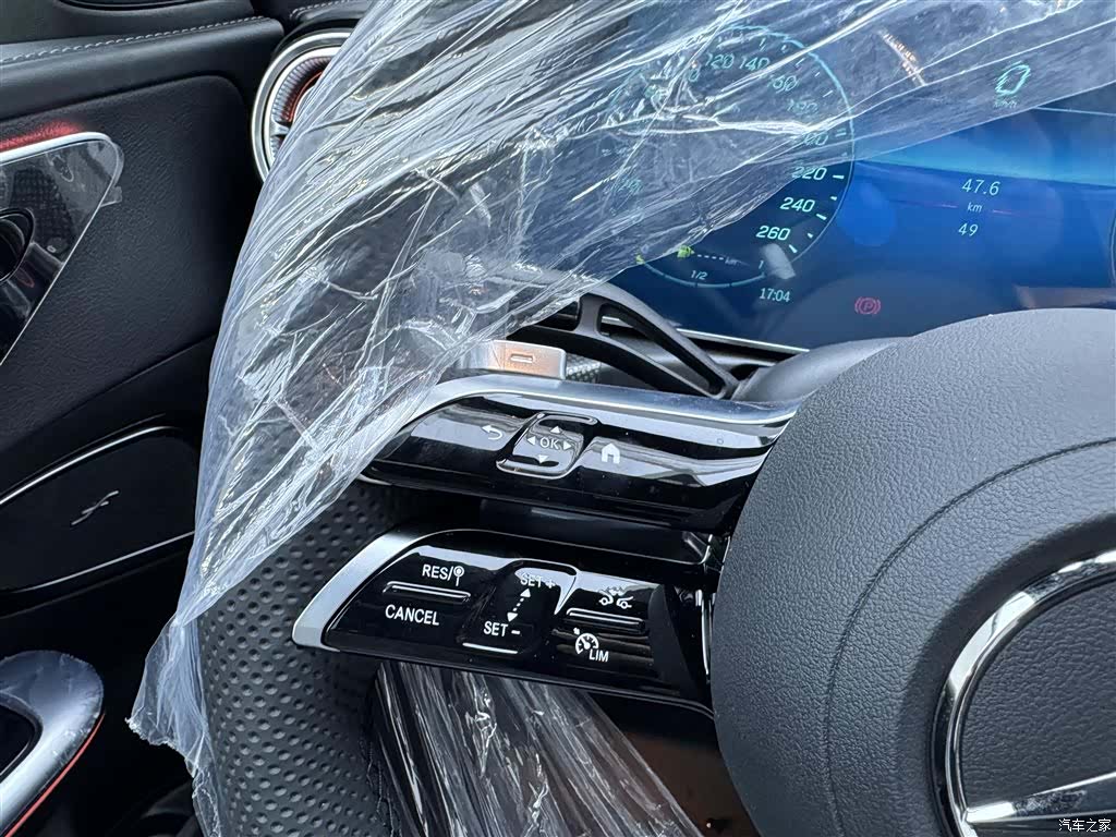 Mercedes-Benz C-Class, 2024 24