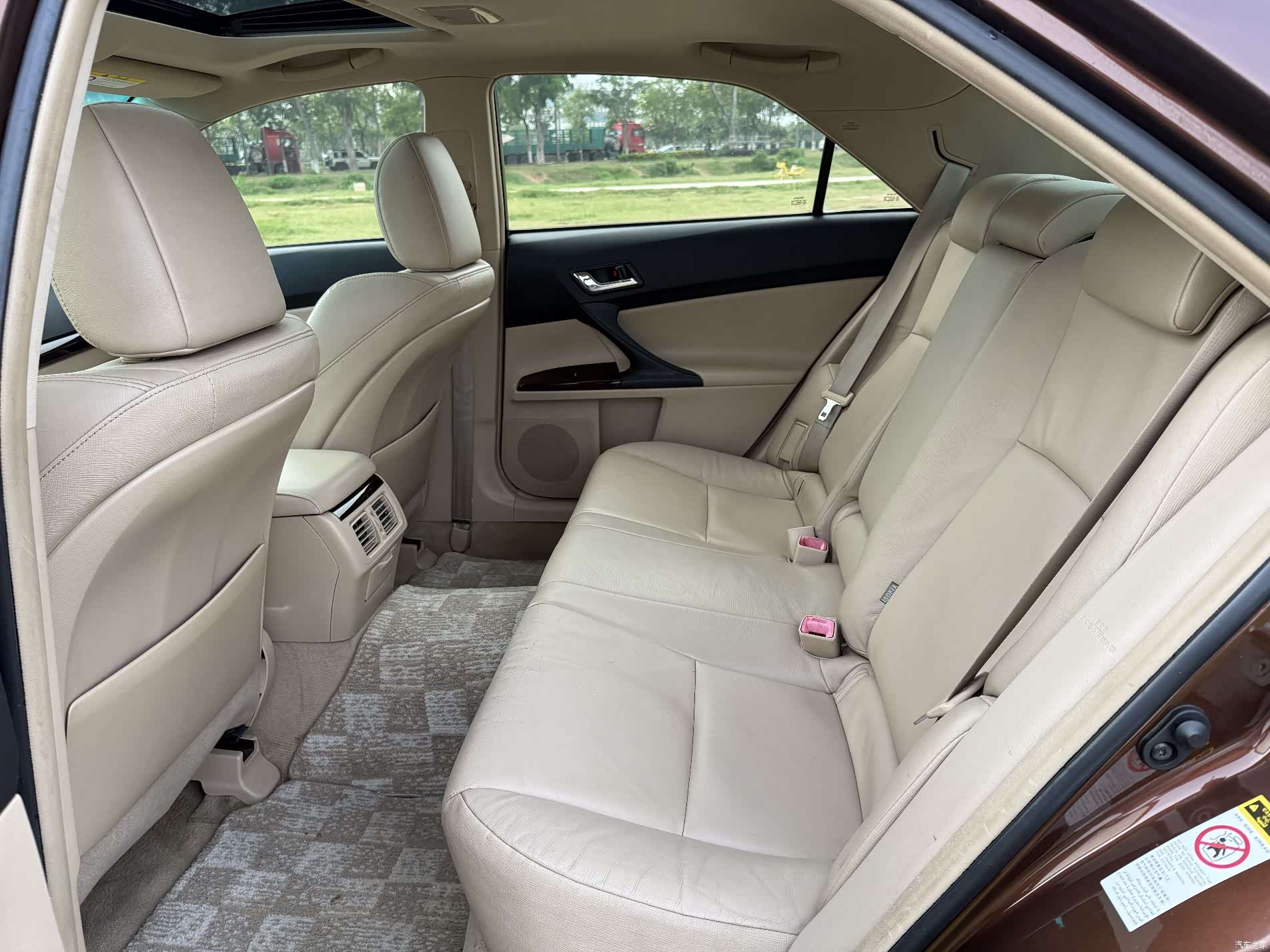 Toyota 2.5V, 2012 13