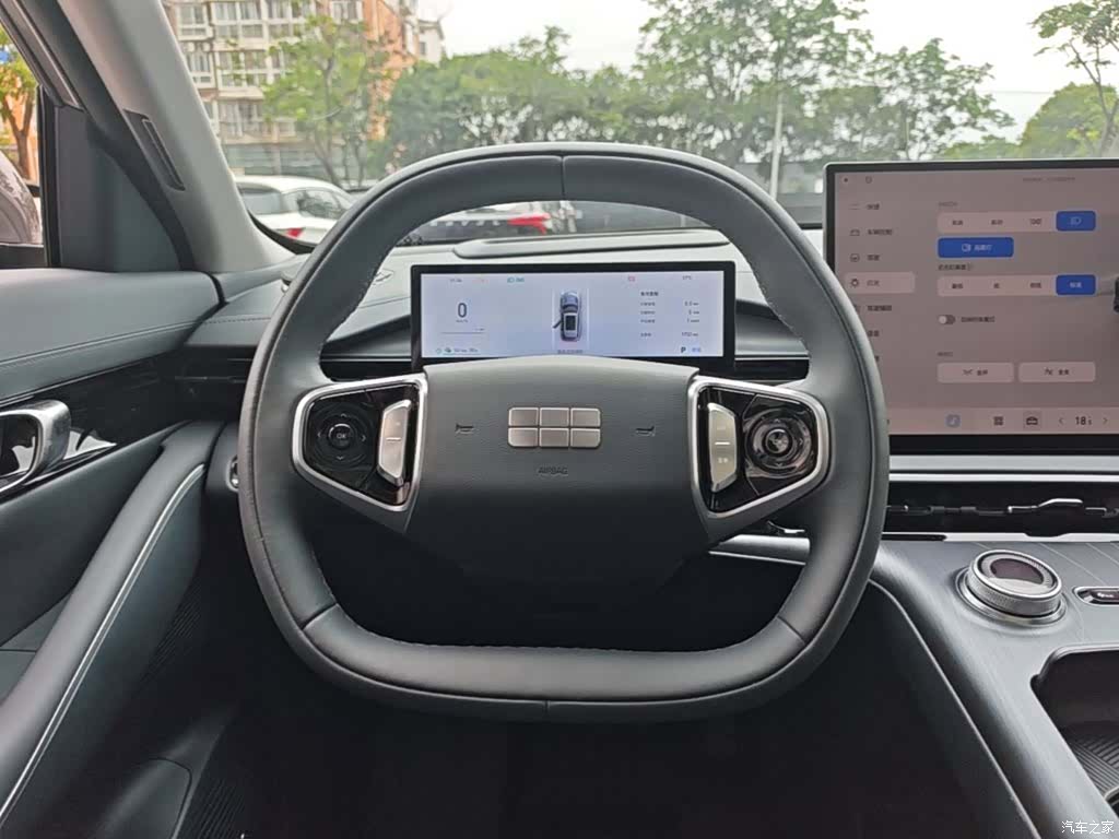 Geely Galaxy E5, 2026 11