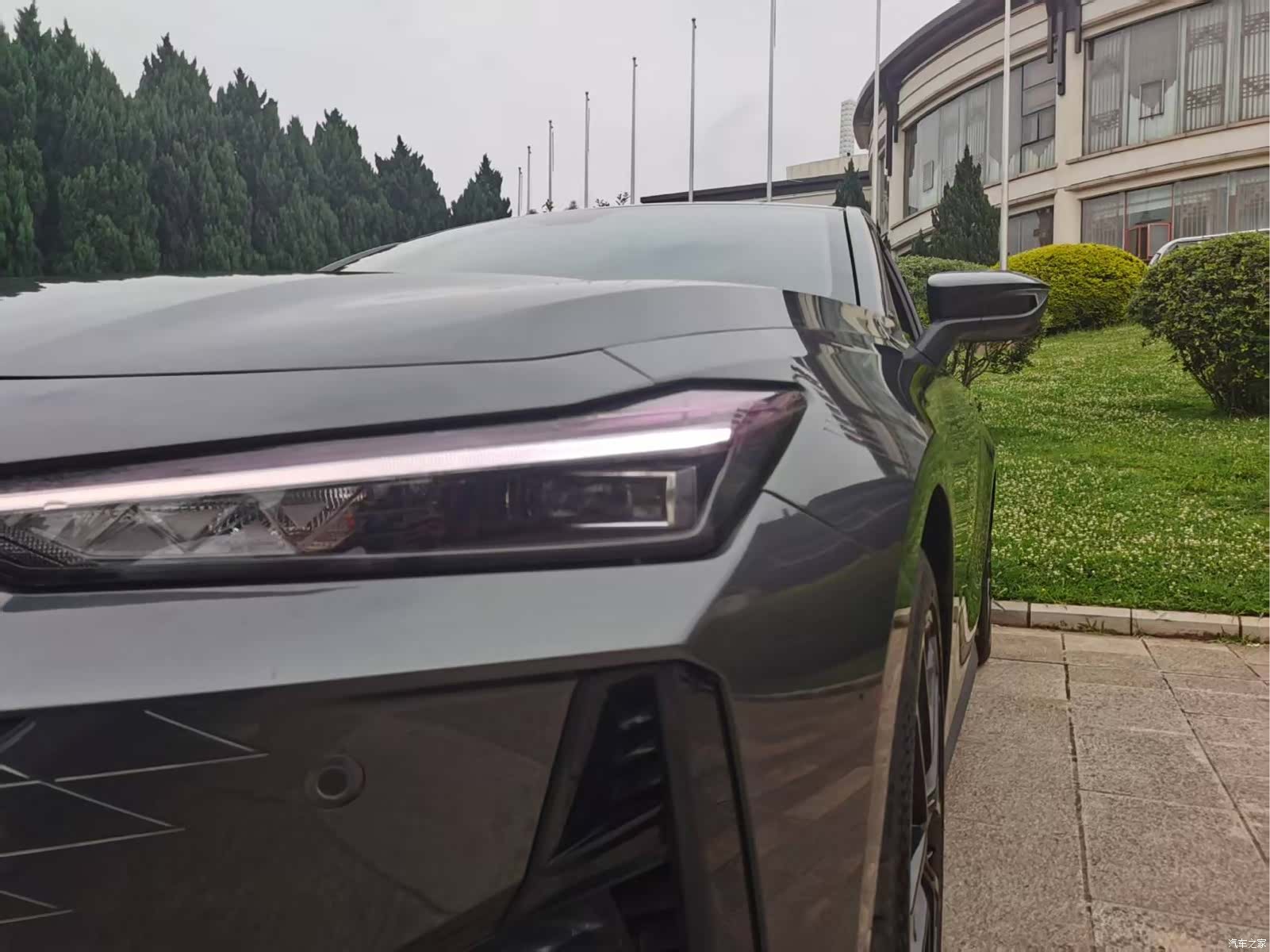 Changan UNI-V, 2025 9