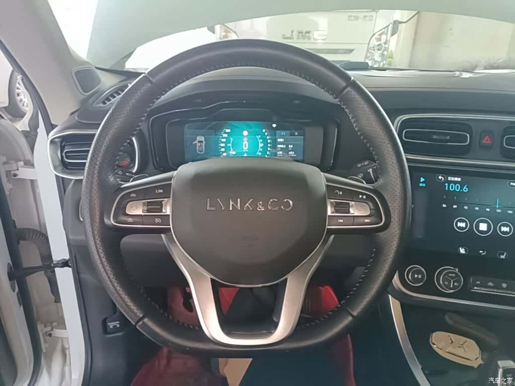 Lynk & Co 01, 2019 11
