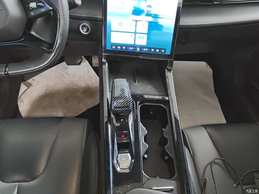 Geely Boyue, 2023 14
