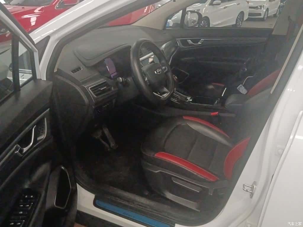 Geely Emgrand, 2021 16