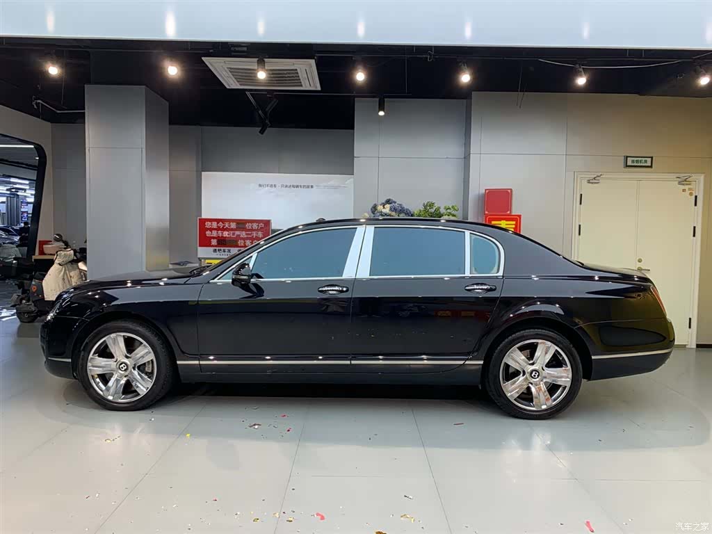 Bentley Flying Spur, 2012 7