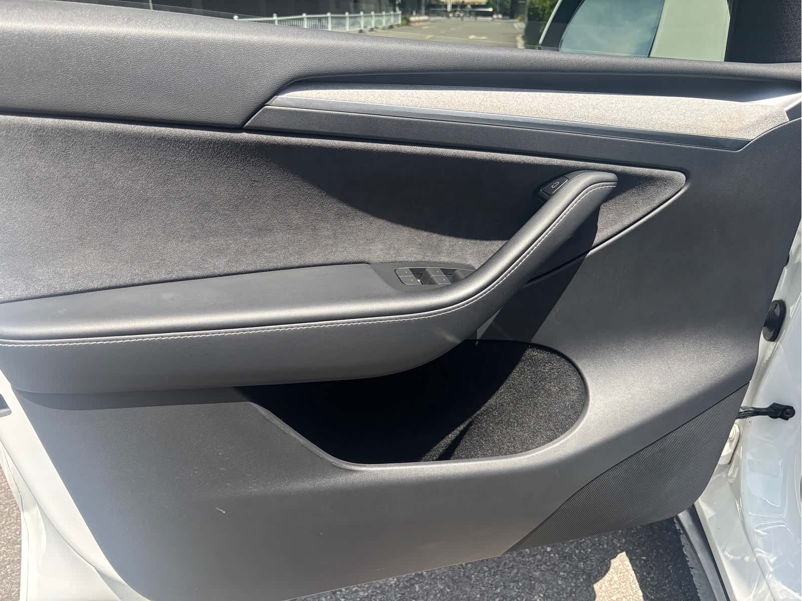 Tesla Model Y, 2024 6