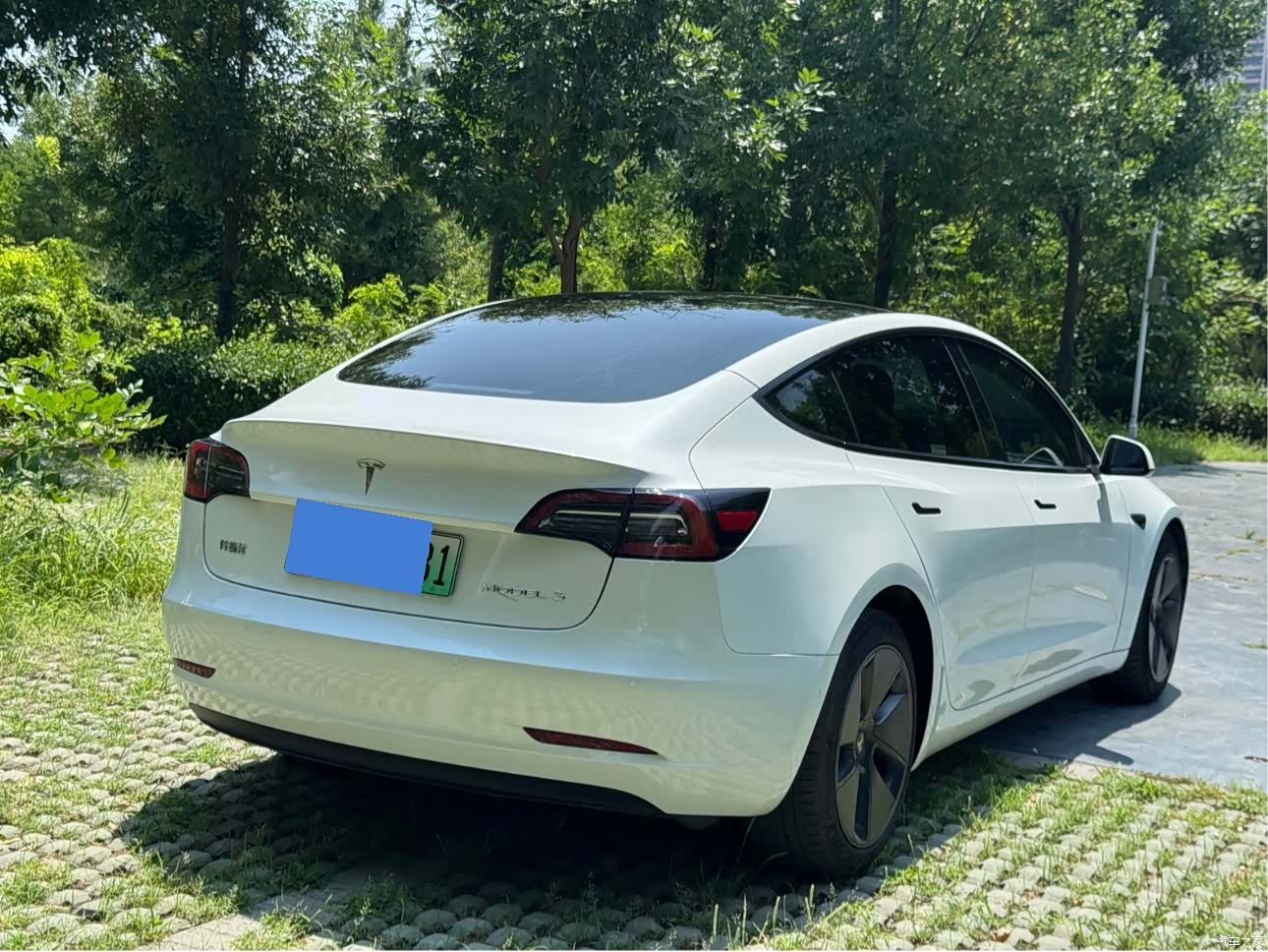 Tesla Model 3, 2022 18