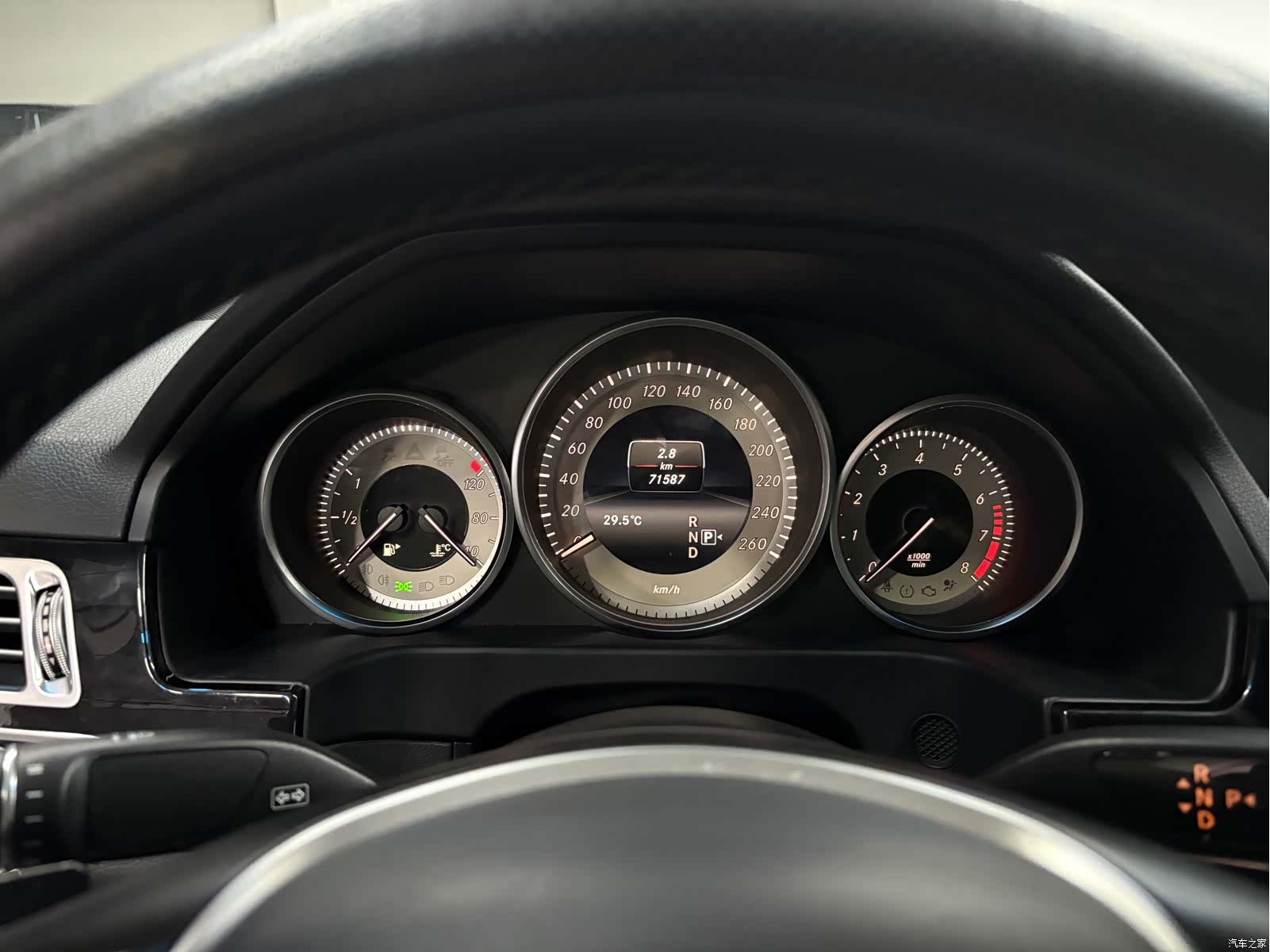 Mercedes-Benz E-Class, 2014 19