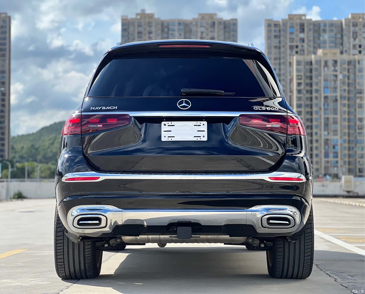 Mercedes-Benz GLS, 2024 14