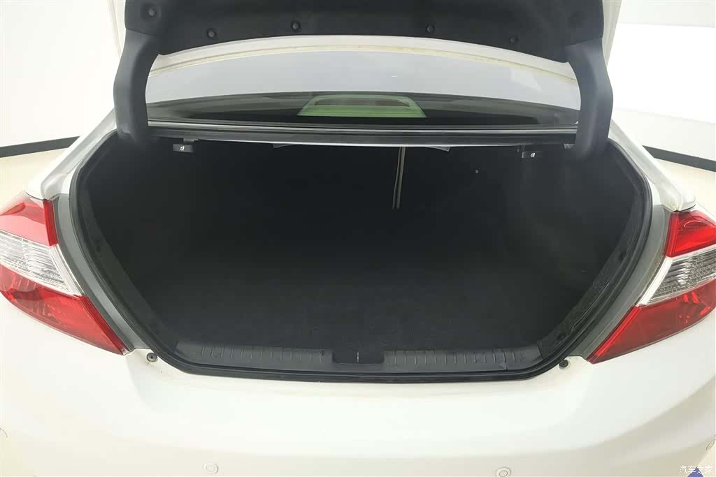Honda Civic, 2013 4