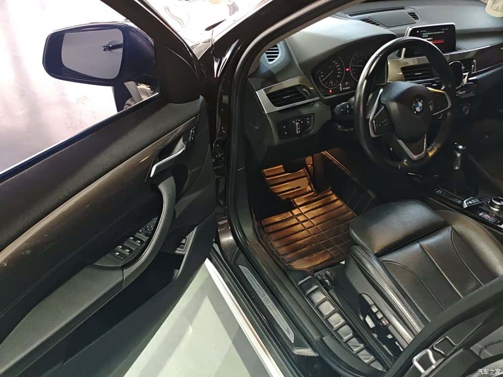 BMW X1, 2018 12