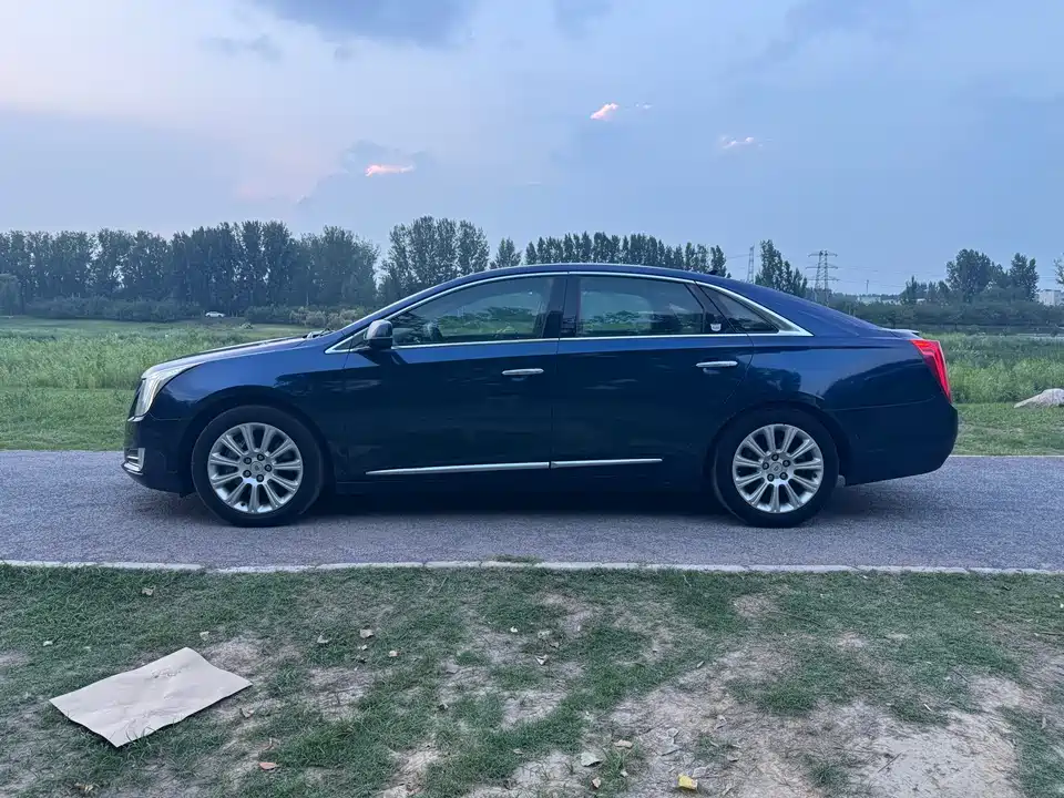 Cadillac XTS