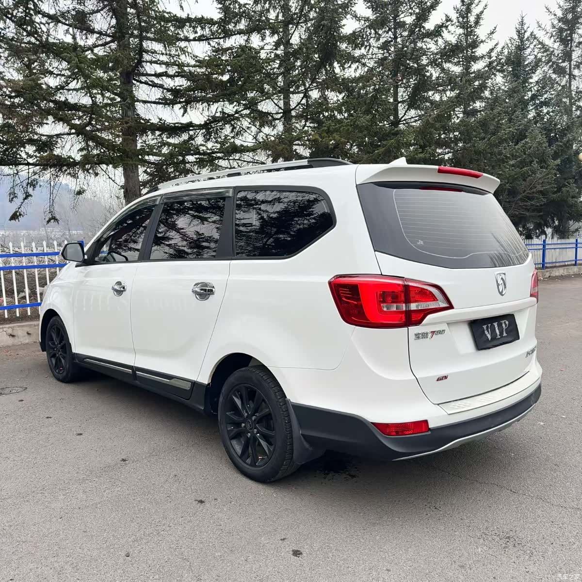 Wuling 730, 2017 9