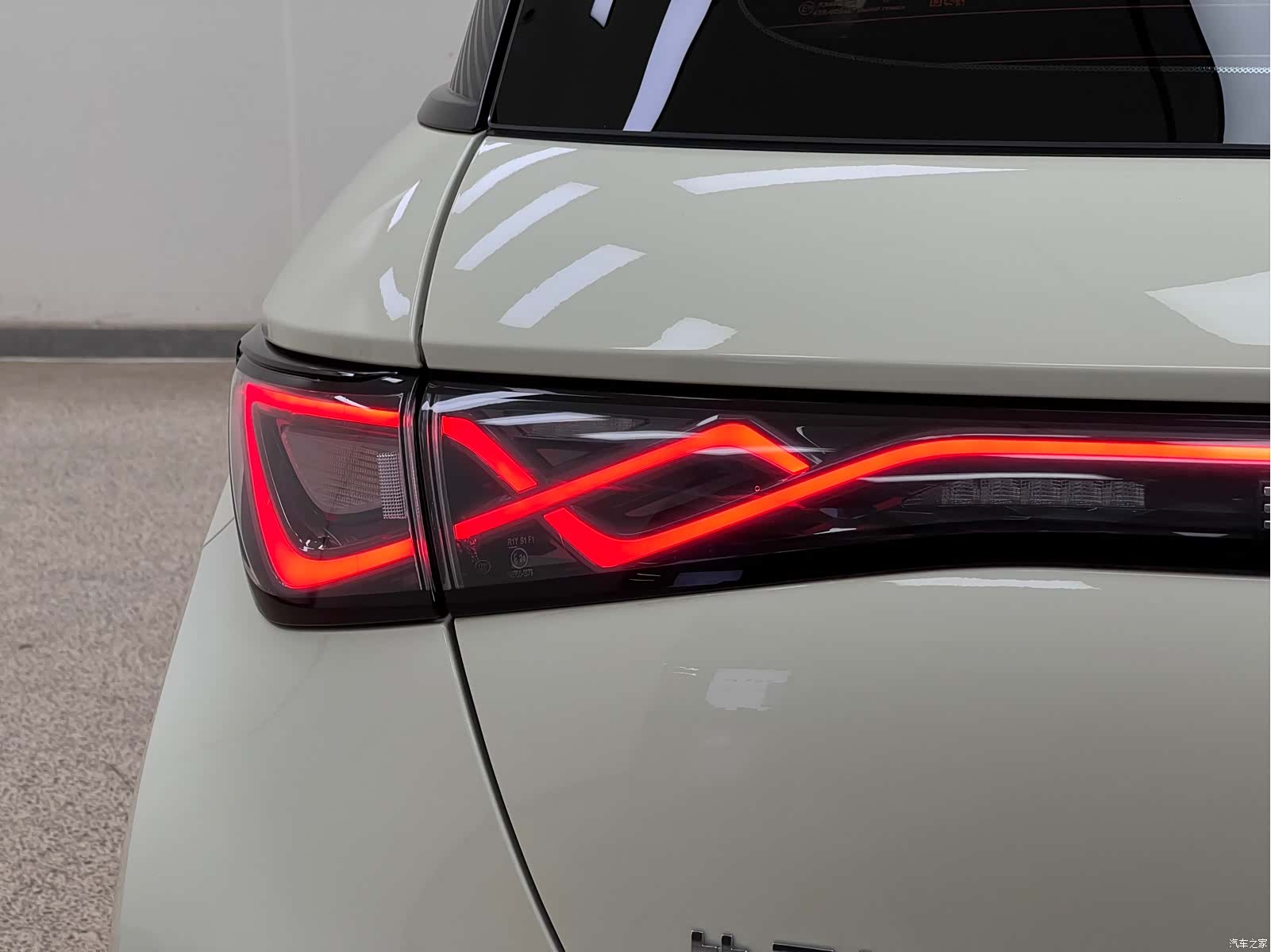 BYD Dolphin, 2023 11