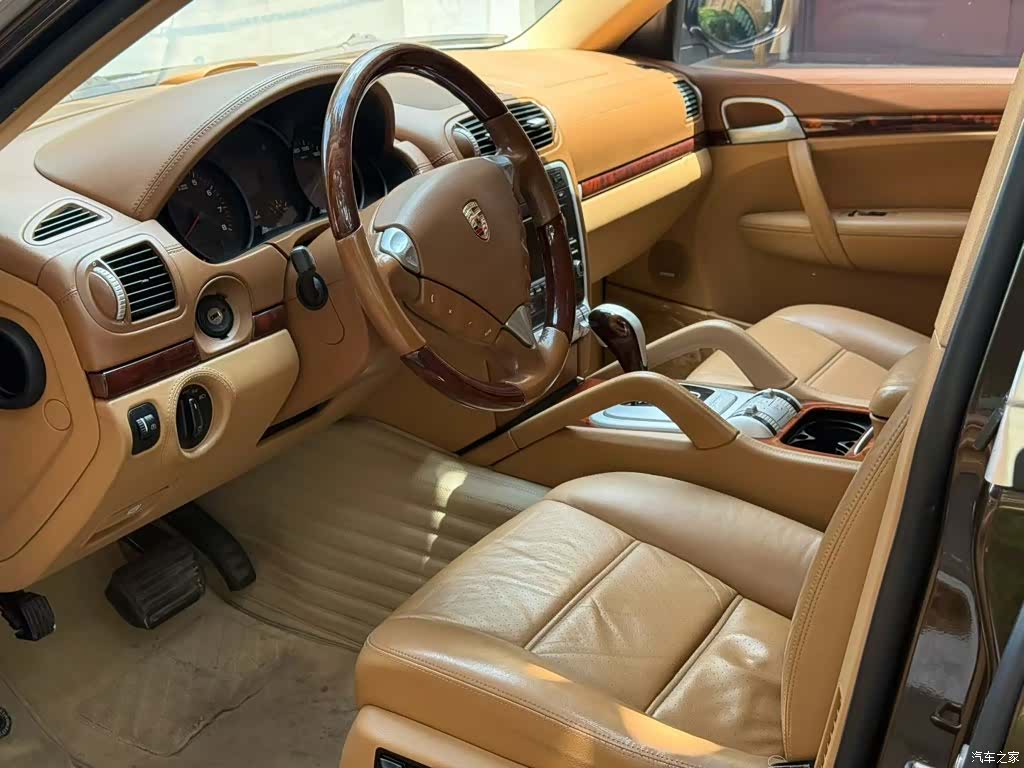Porsche Cayenne, 2010 4