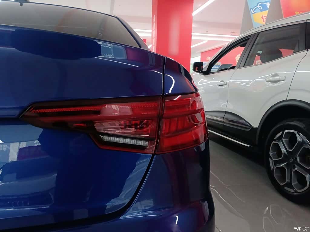 Audi A4L, 2020 8