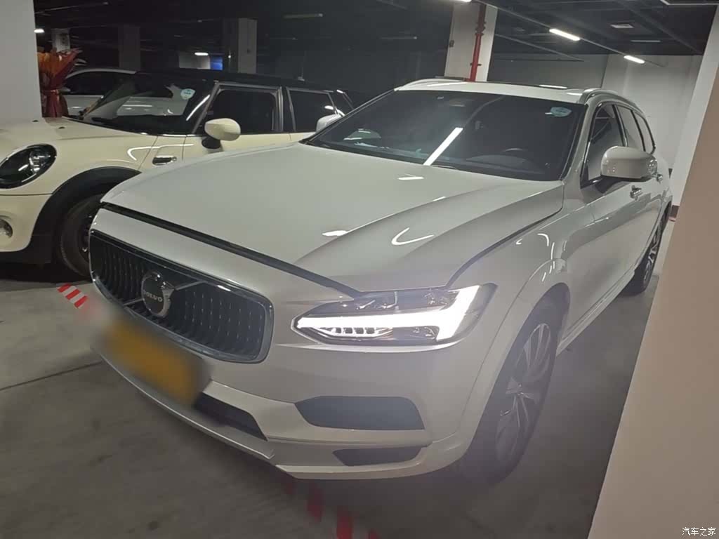 Volvo V90, 2021 1