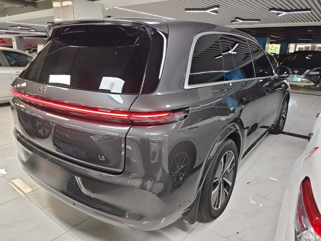 Li Auto L8, 2024 7