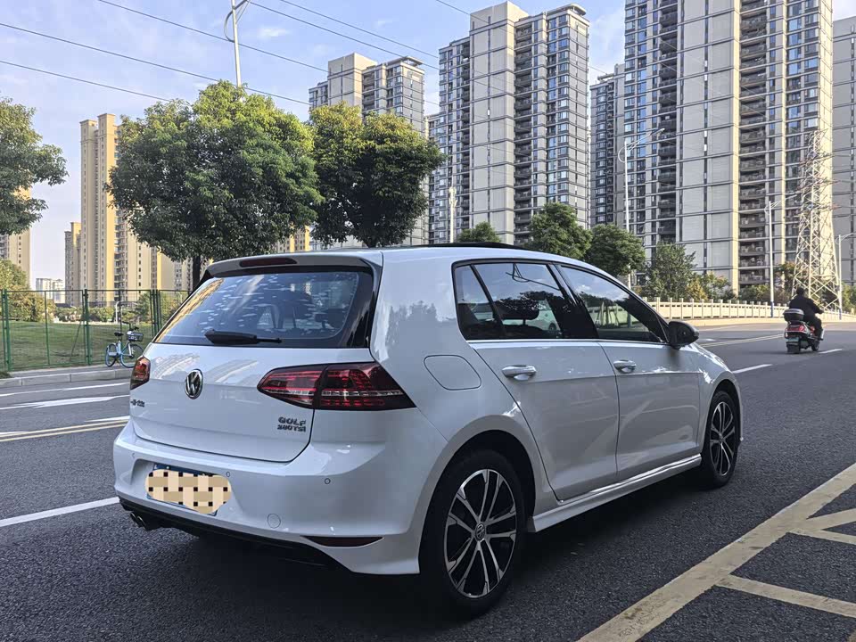Volkswagen golf