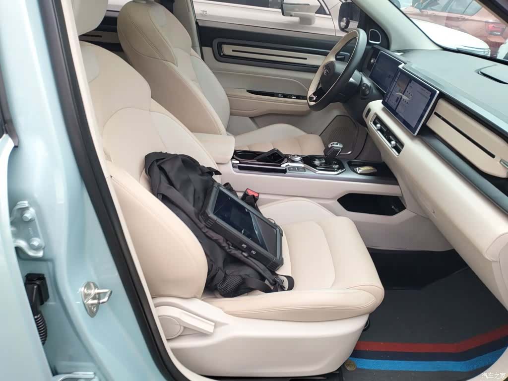 Geely Icon, 2023 20