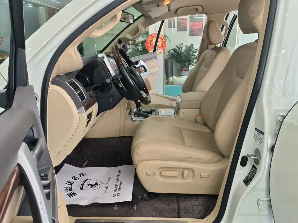 Toyota Land Cruiser Toyota Land Cruiser