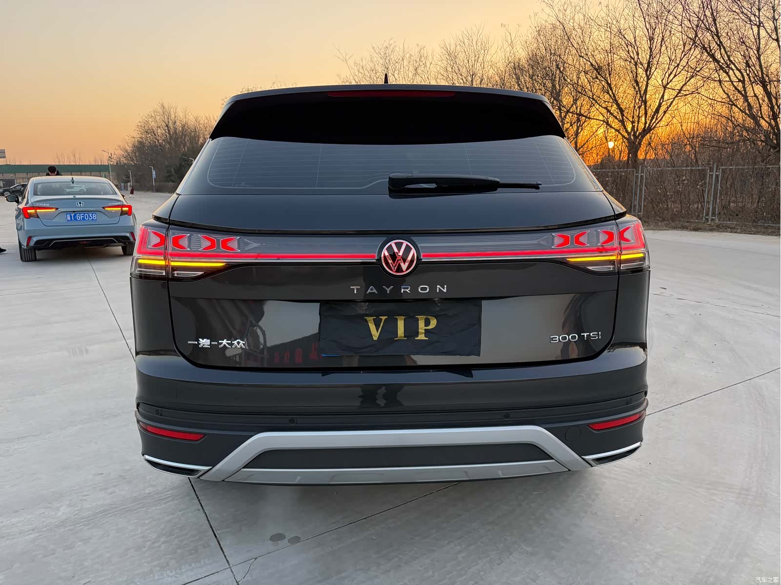 Volkswagen Tayron, 2025 все фото