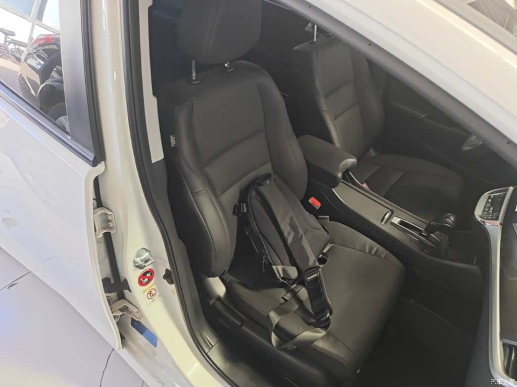 Honda Jade, 2015 25
