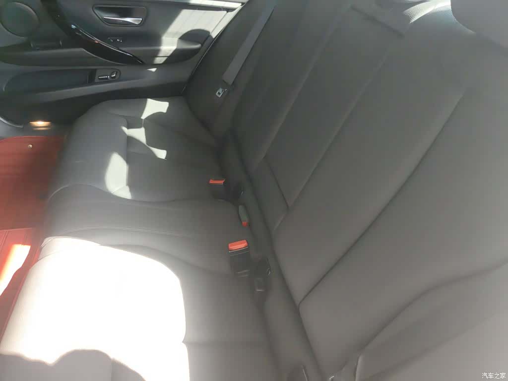 BMW 3 Series, 2016 13
