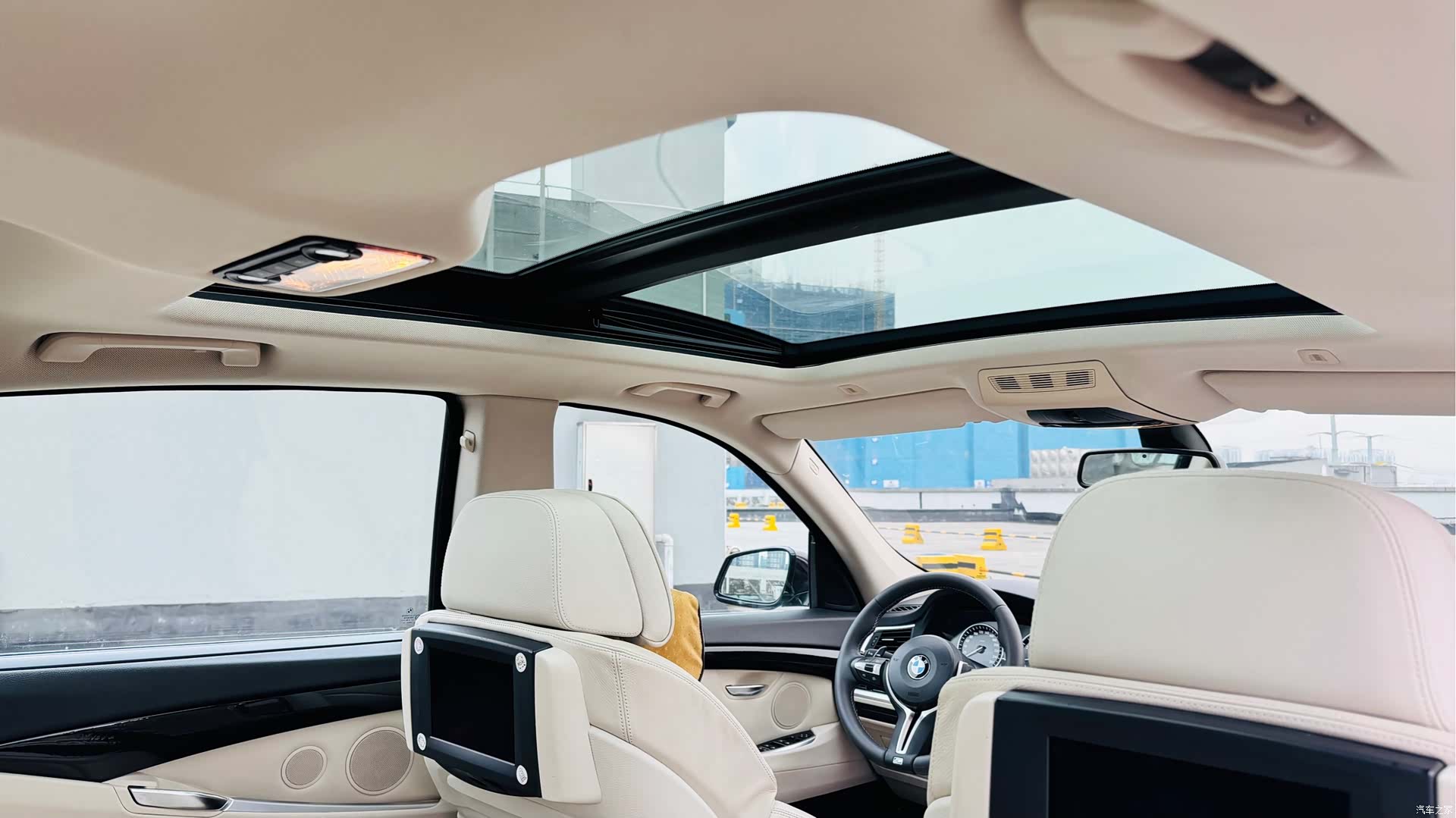 BMW 5 Series, 2011 17