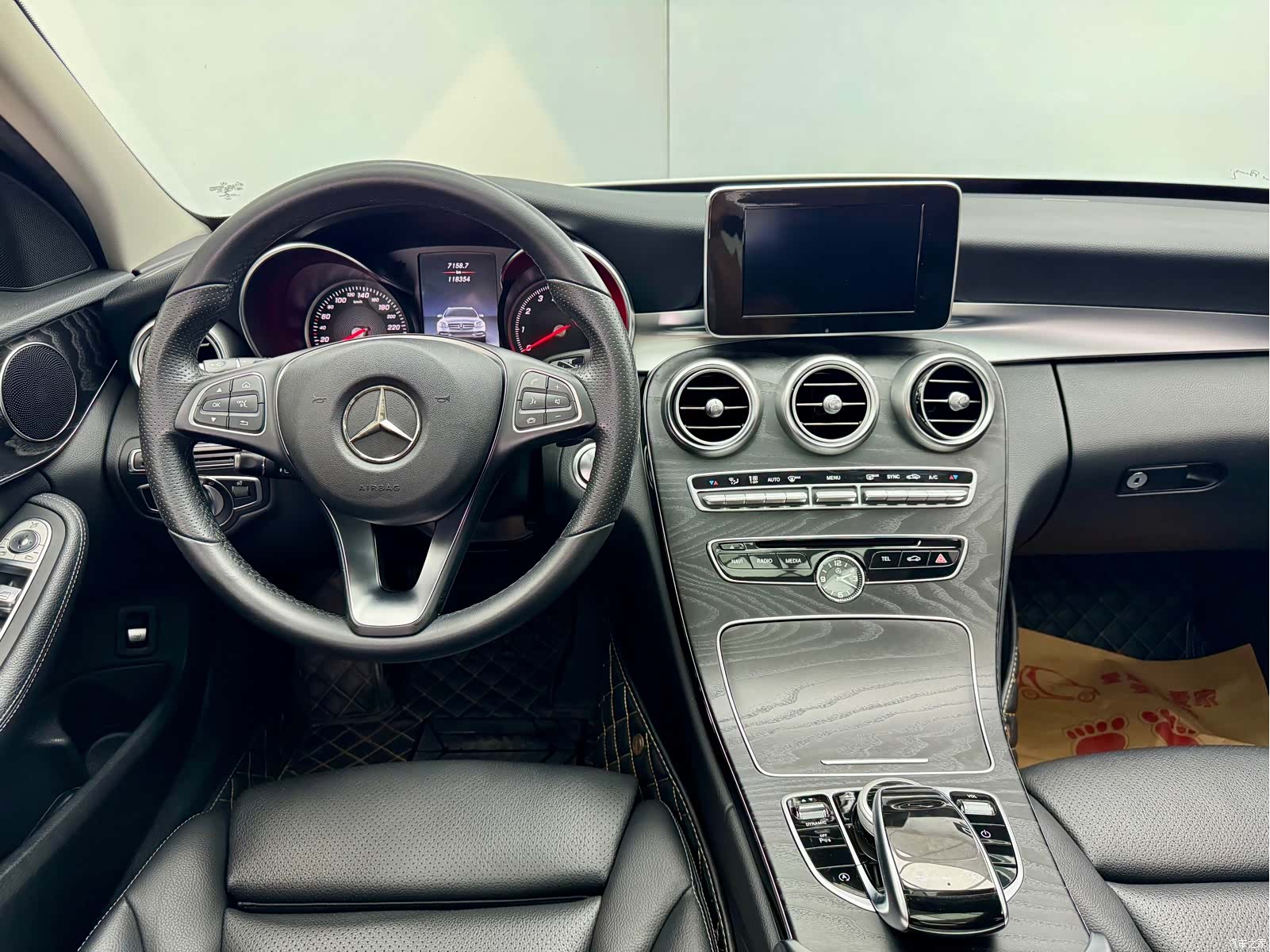 Mercedes-Benz C-Class, 2018 17