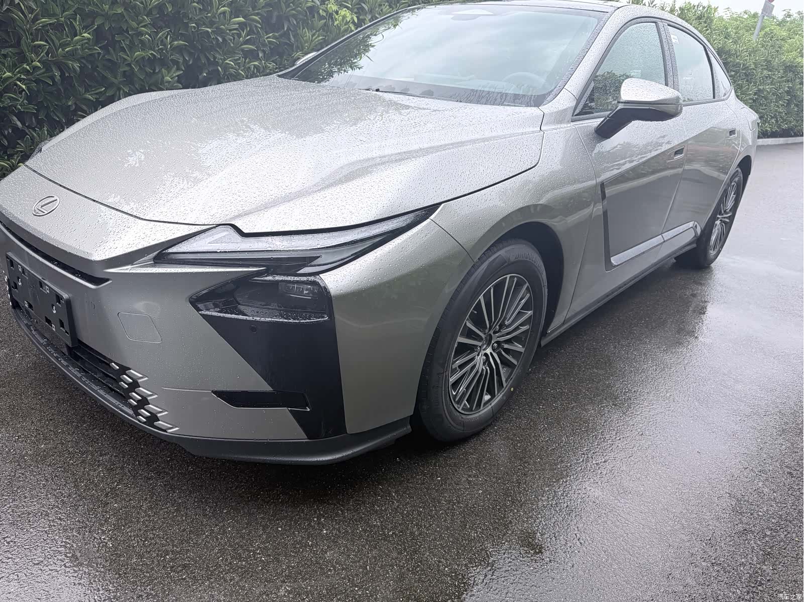 Lexus ES
