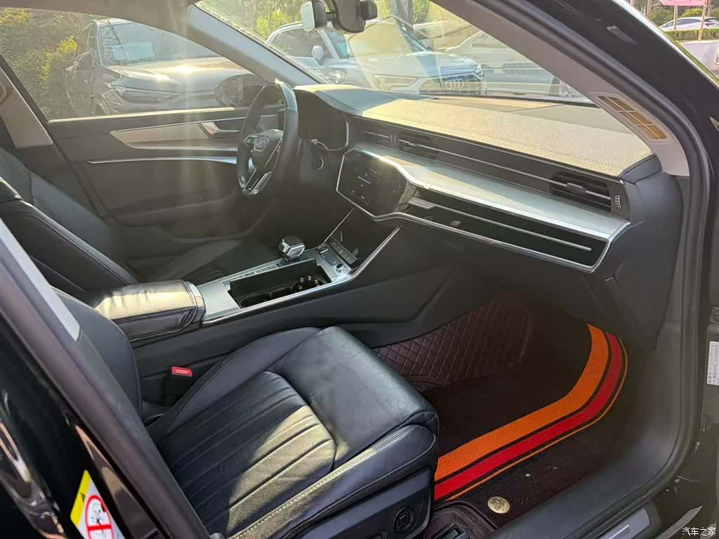 Audi A6L, 2021 все фото