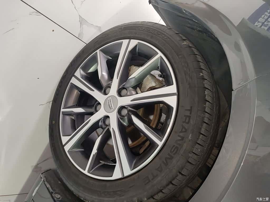 Geely Emgrand, 2021 23