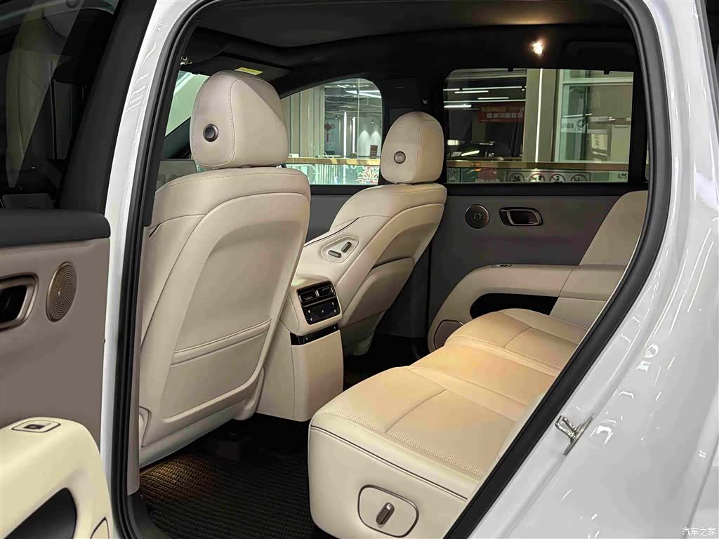 Li Auto i6, 2025 8