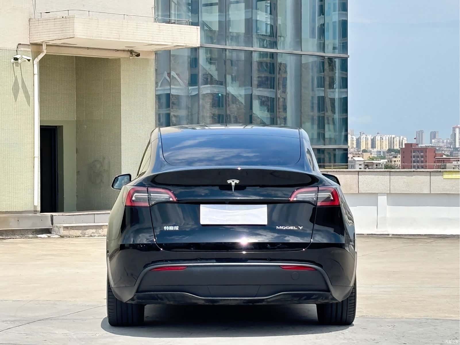 Tesla Model Y, 2023 11