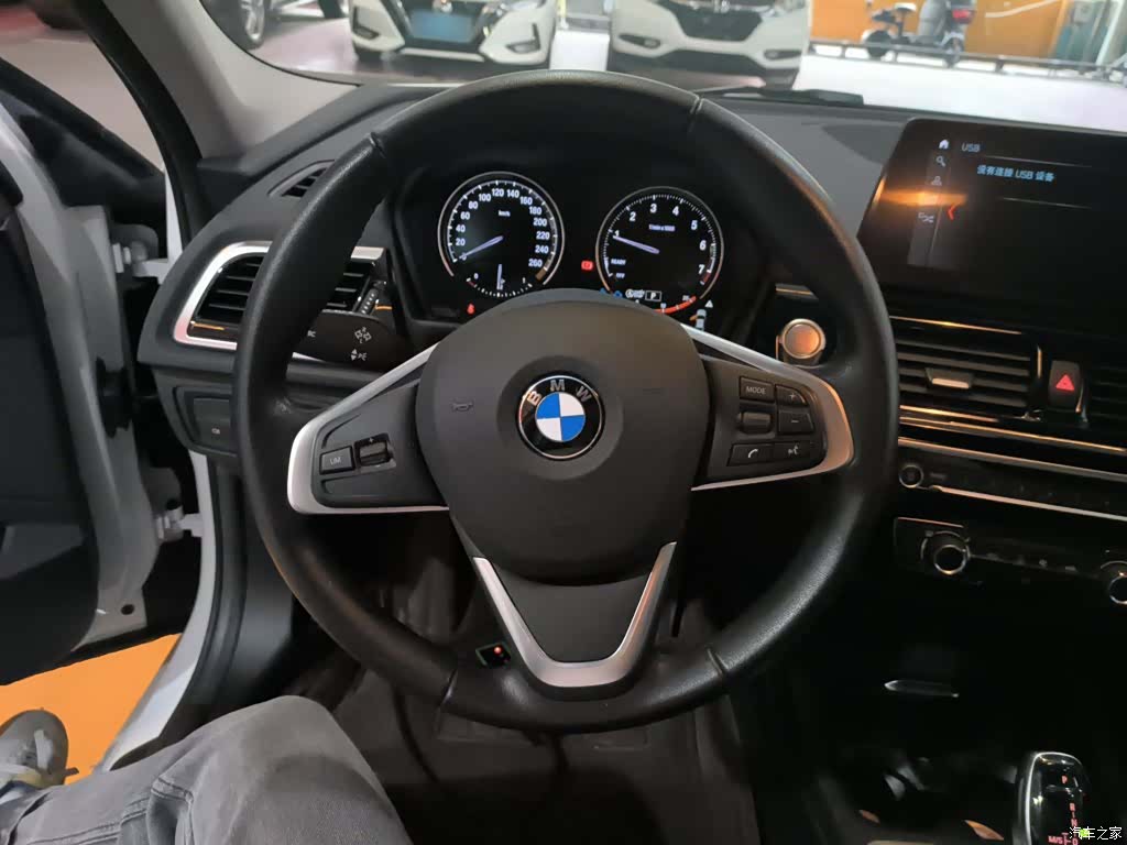 BMW 1 Series, 2022 3
