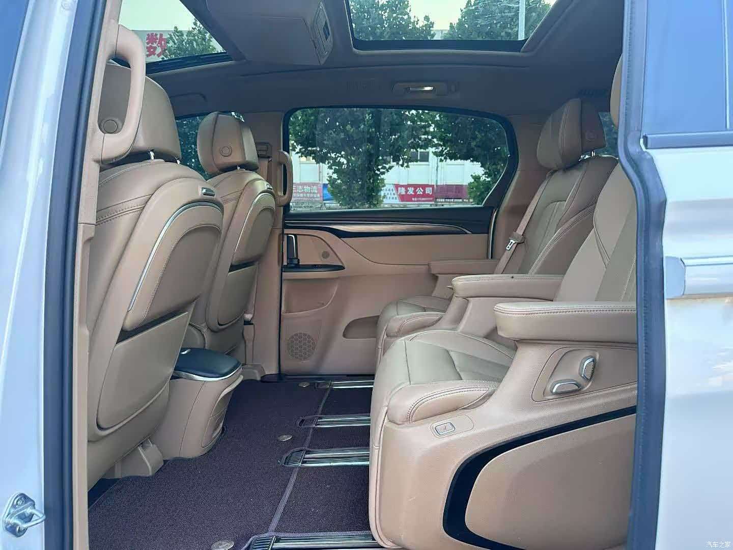 Buick GL8, 2020 6