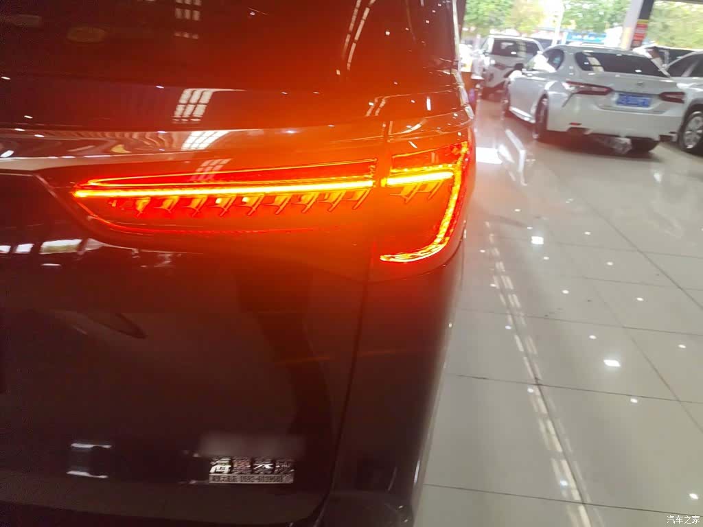 Buick GL8, 2021 8