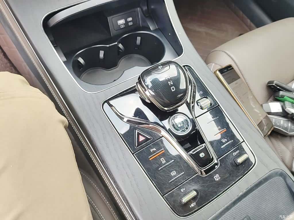 BYD Han, 2022 10