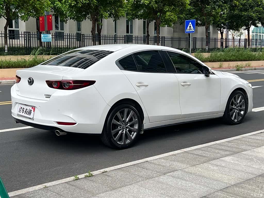 Mazda Mazda3, 2022 2