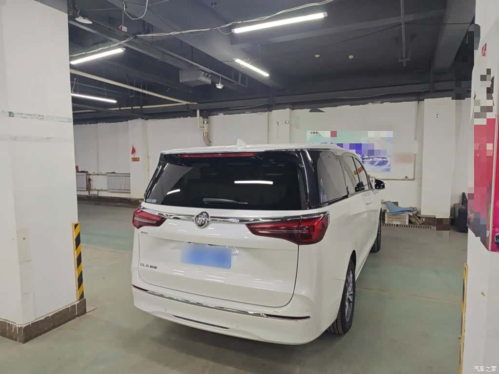 Buick GL8, 2021 9