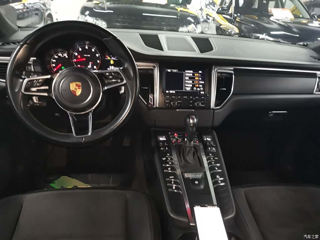 Porsche Macan, 2015 10