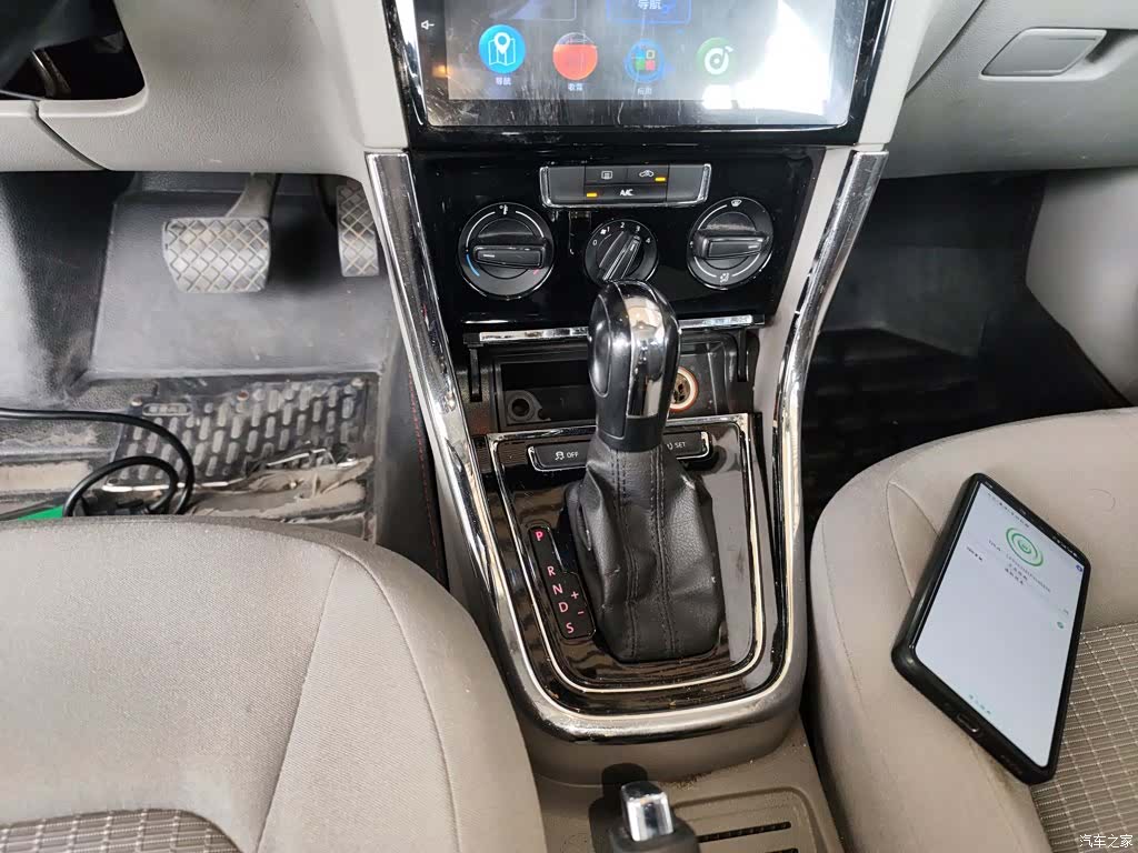 Volkswagen Bora, 2015 14