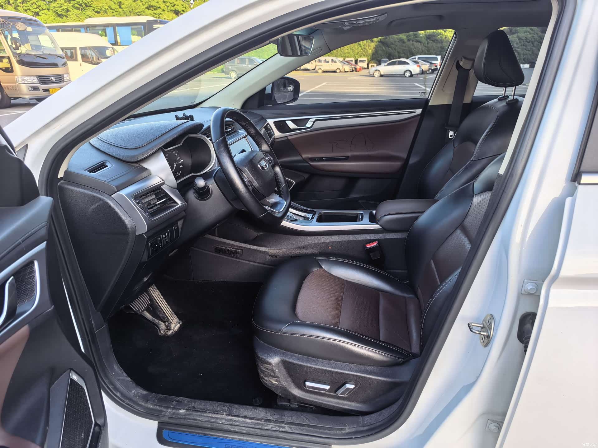 Geely Emgrand, 2020 7