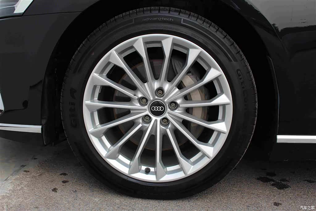 Audi A8L, 2021 11