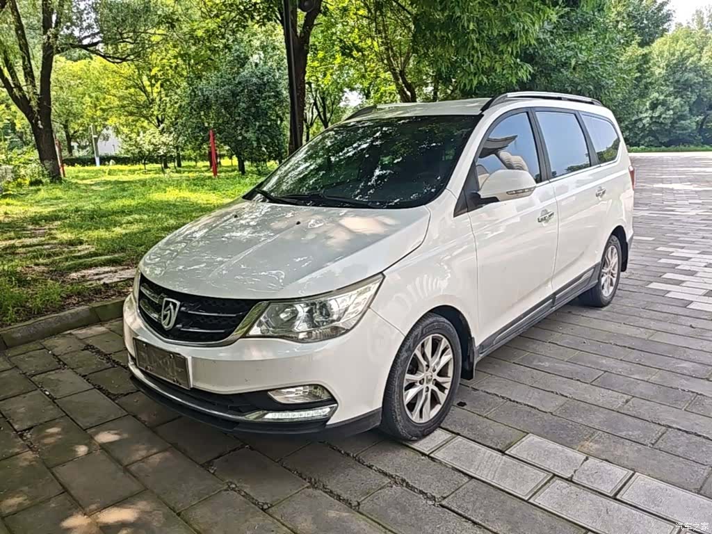 Wuling 730, 2017 2